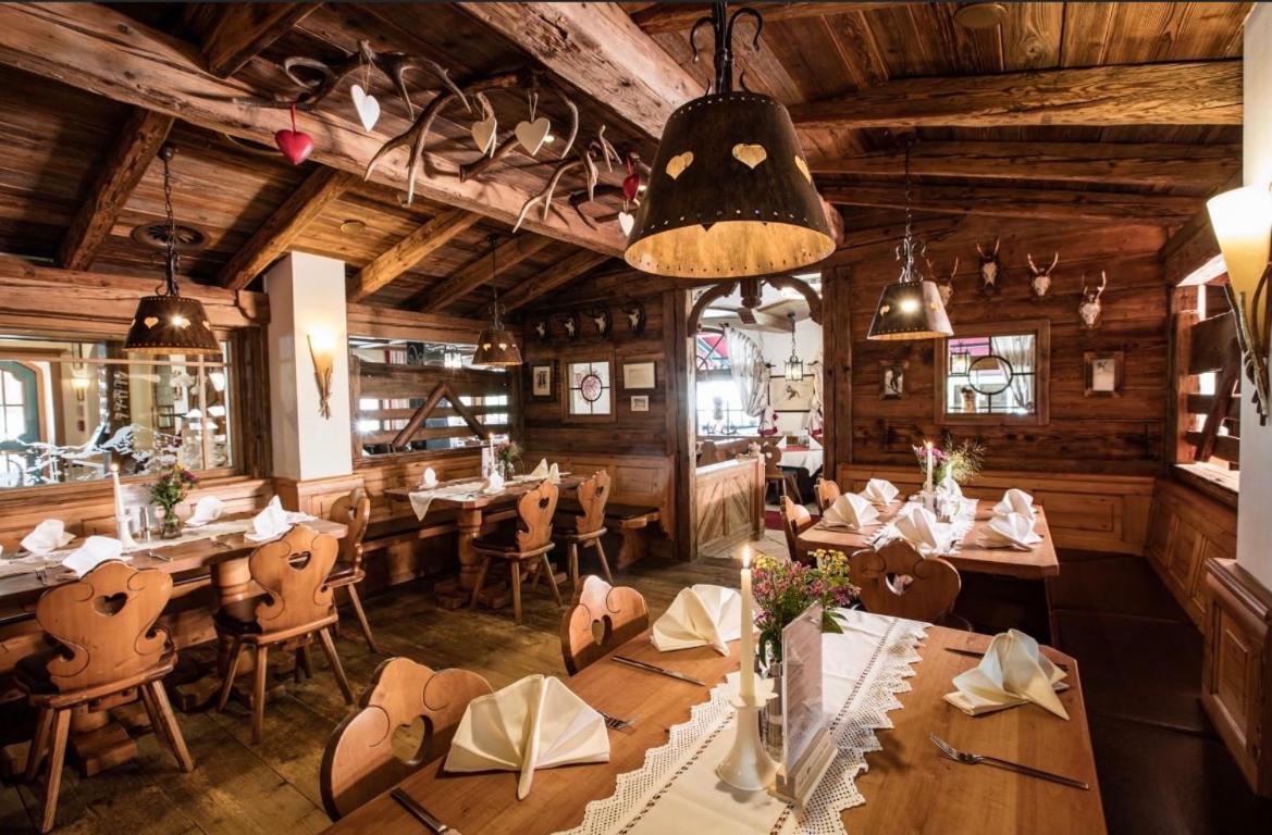 Hotel Gasthof Perauer Mayrhofen Zewnętrze zdjęcie